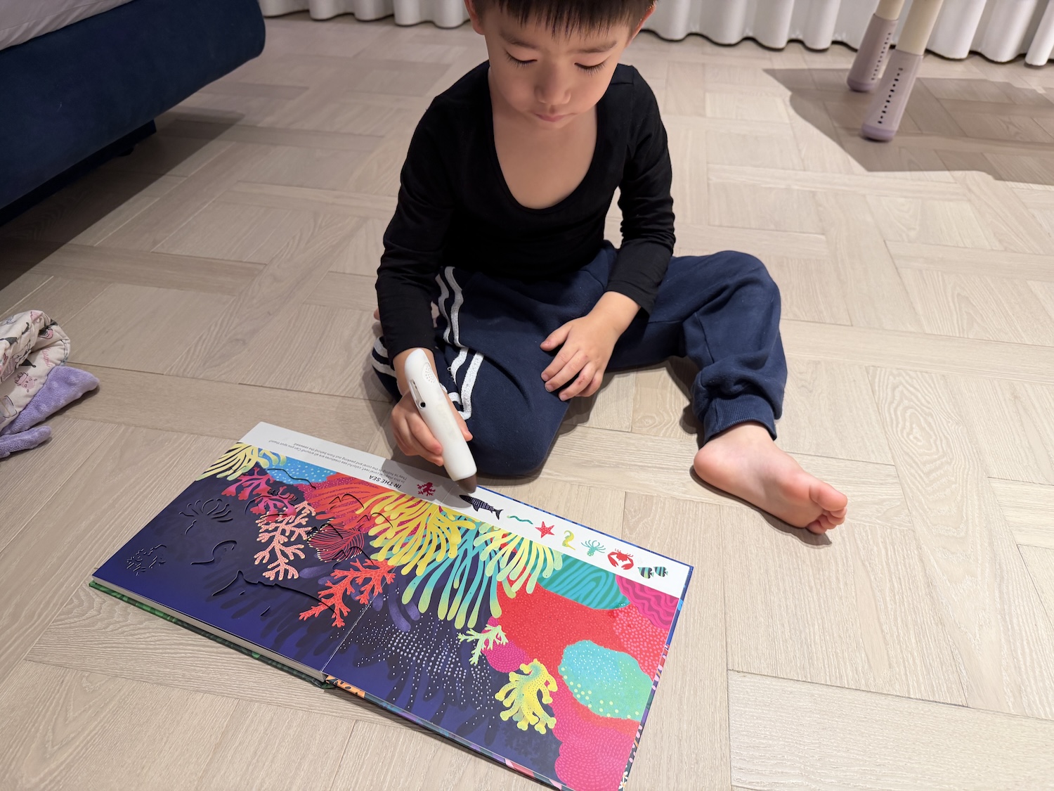 【KidsRead點讀筆x茜茜｜玩樂無痛學語言｜幼兒英文篇。遊戲唱跳系列】