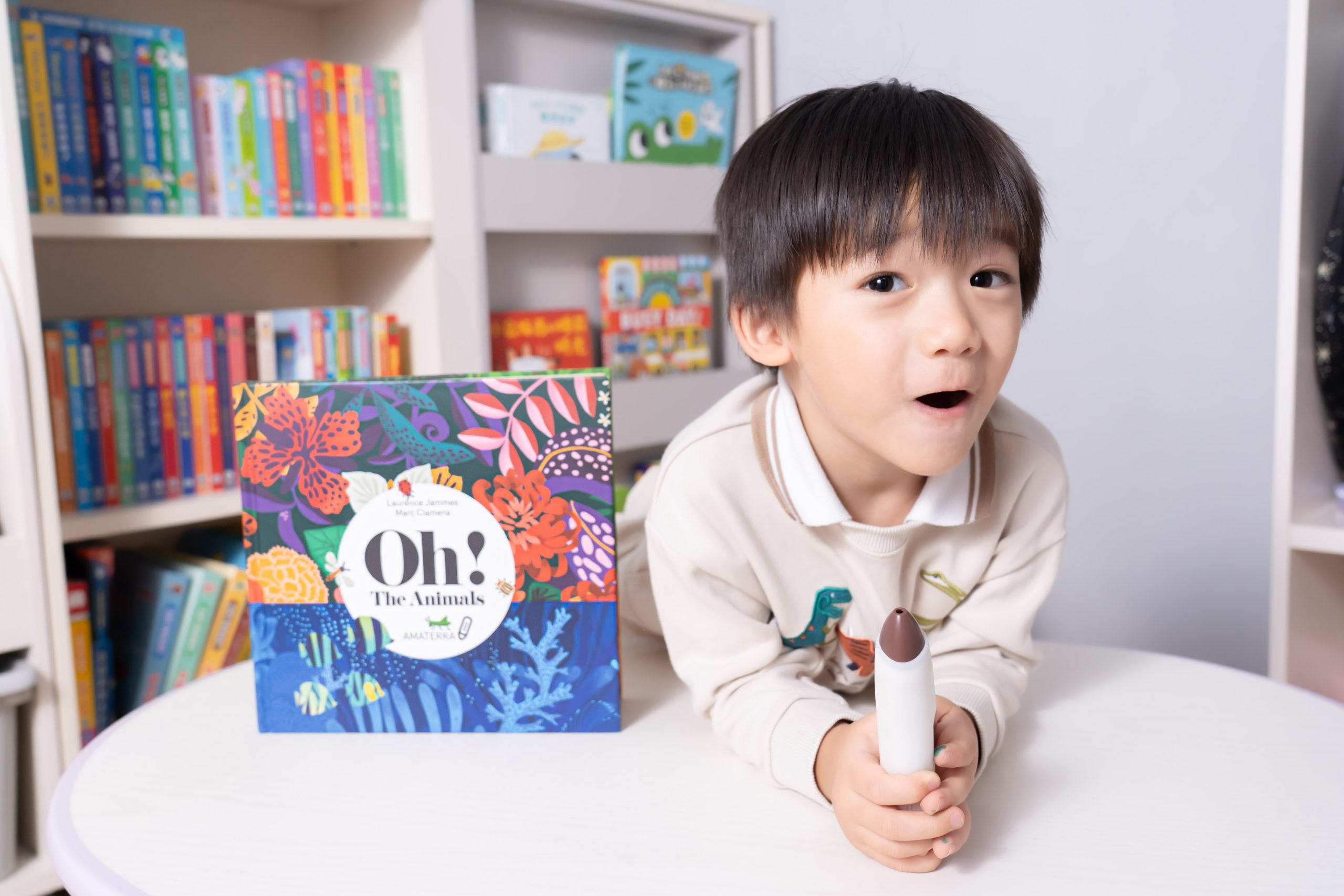 【KidsRead點讀筆x茜茜｜玩樂無痛學語言｜幼兒英文篇。遊戲唱跳系列】