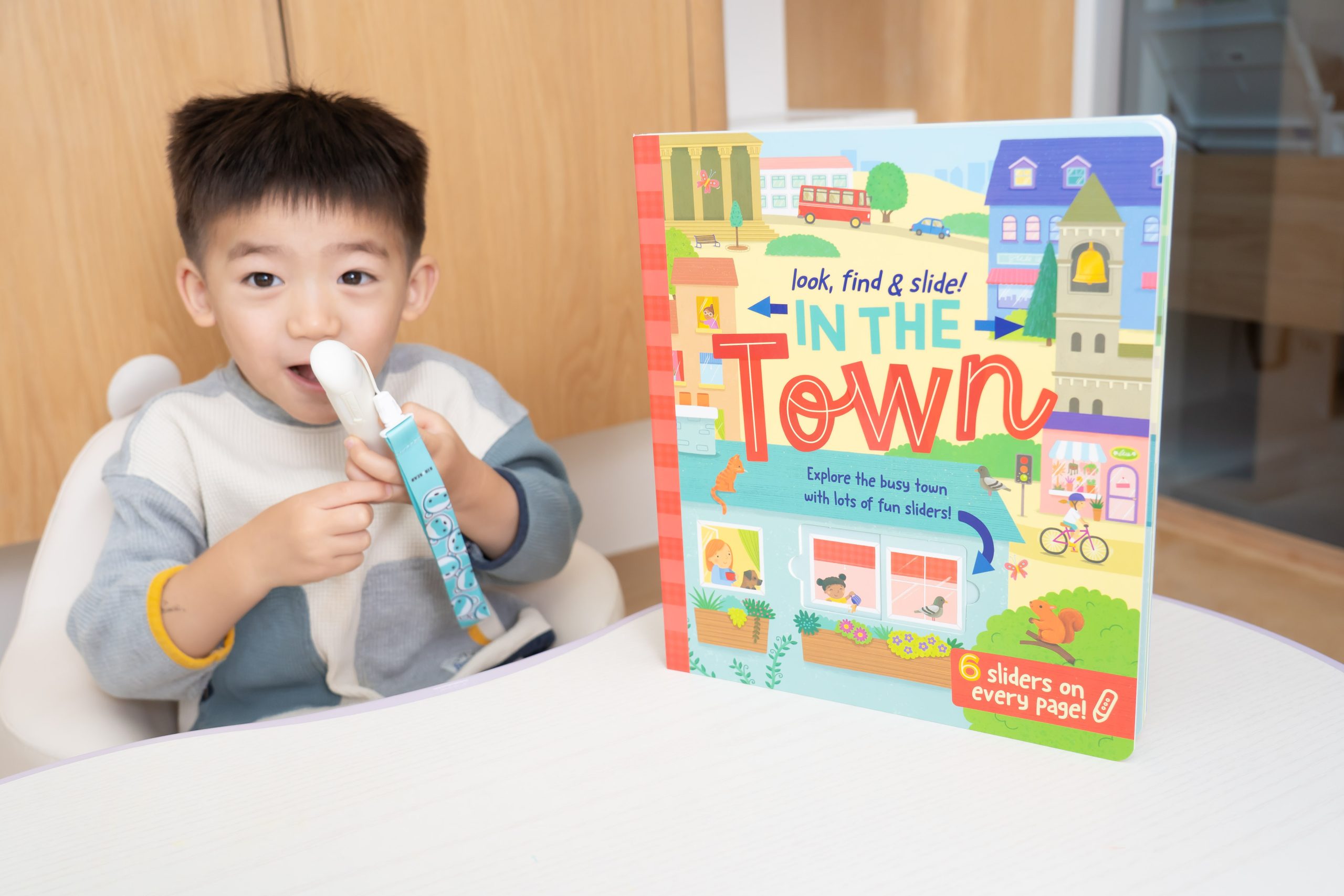 【KidsRead點讀筆x茜茜｜同步提升專注力｜幼兒英文篇。互動學習系列】+小小職人遊戲屋