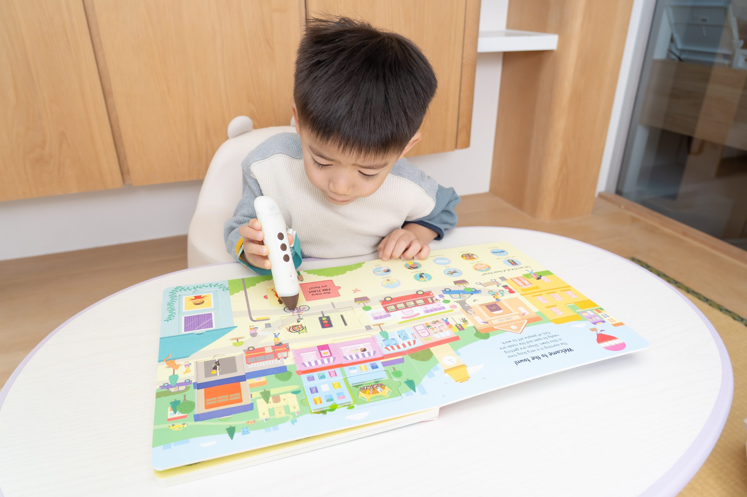 【KidsRead點讀筆x茜茜｜同步提升專注力｜幼兒英文篇。互動學習系列】+小小職人遊戲屋