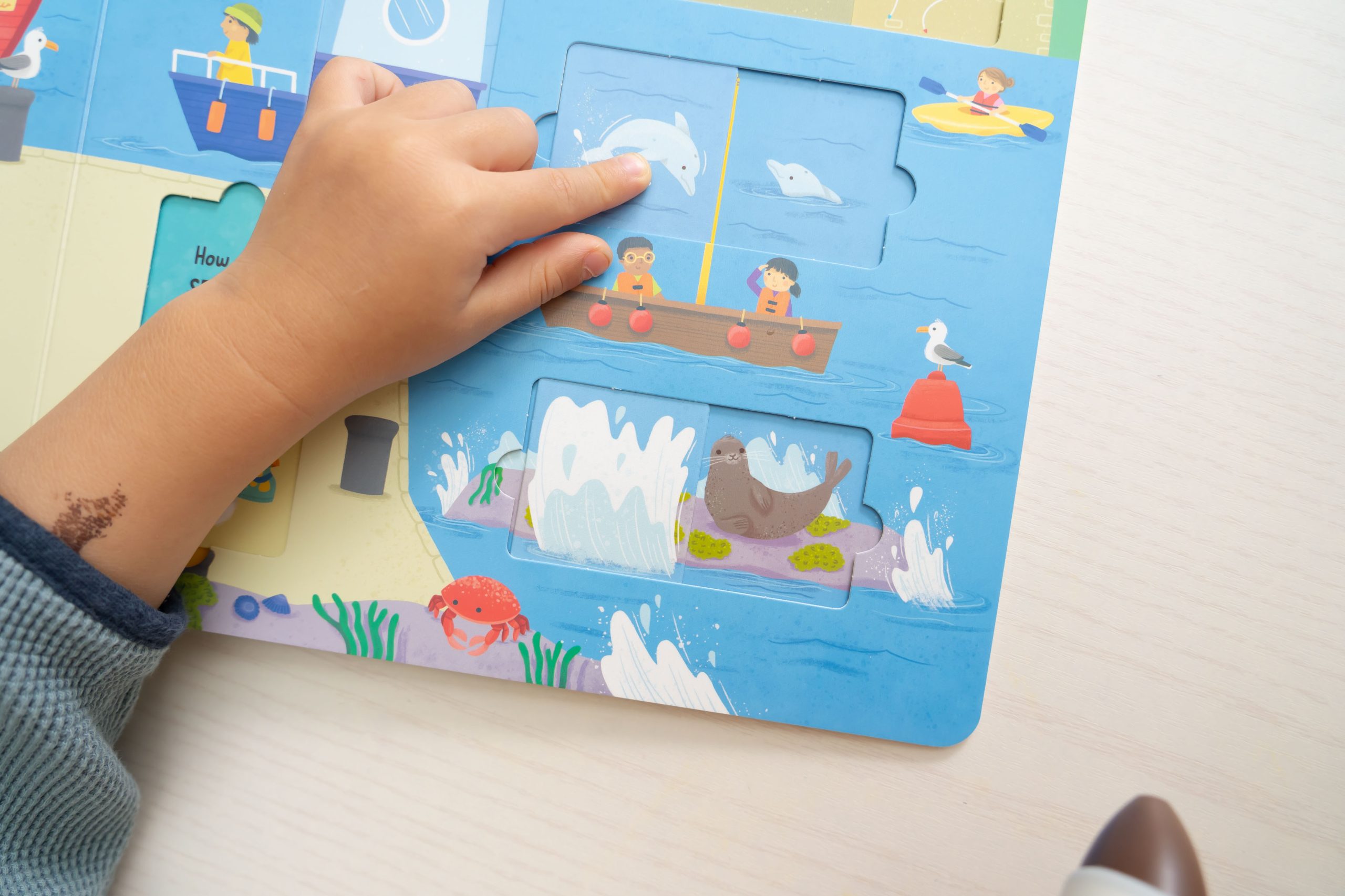 【KidsRead點讀筆x茜茜｜同步提升專注力｜幼兒英文篇。互動學習系列】+小小職人遊戲屋