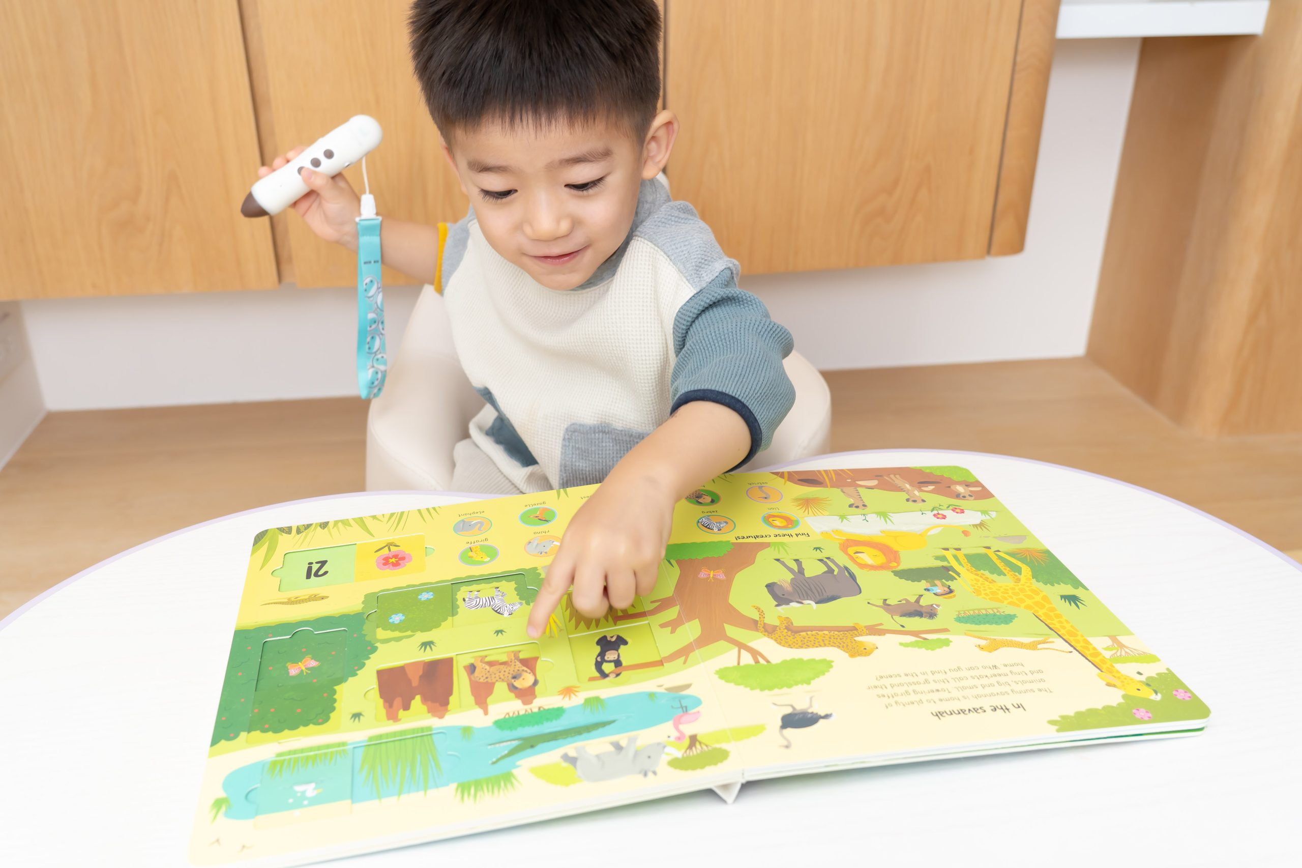 【KidsRead點讀筆x茜茜｜同步提升專注力｜幼兒英文篇。互動學習系列】+小小職人遊戲屋